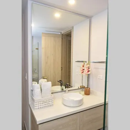 Seaside Retreat: Beachfront Comfort Near Historic Center * Cartagena