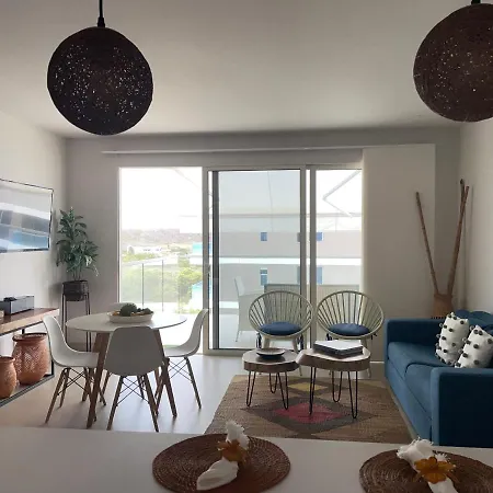 Apartment Seaside Retreat: Beachfront Comfort Near Historic Center Cartagena